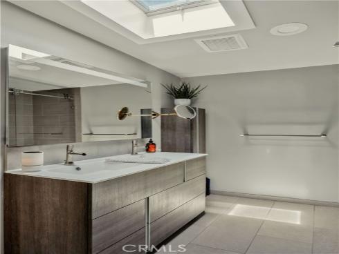 1919  Alsuna  , Huntington Beach, CA