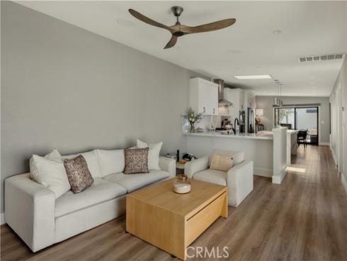 1919  Alsuna  , Huntington Beach, CA