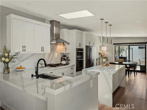 1919  Alsuna  , Huntington Beach, CA