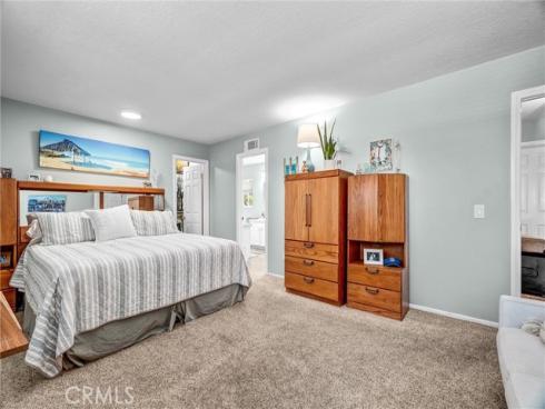 17661 Falkirk , Huntington Beach, CA