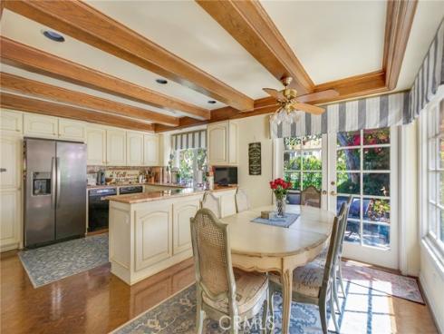 19381 Woodlands Dr , Huntington Beach, CA