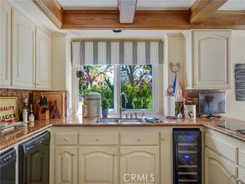 19381 Woodlands Dr , Huntington Beach, CA
