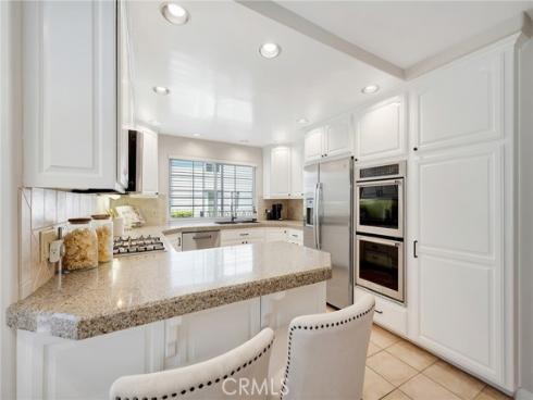 19372 Maidstone Lane, Huntington Beach, CA