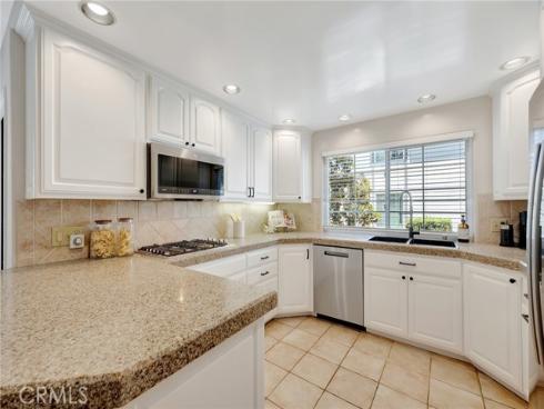 19372 Maidstone Lane, Huntington Beach, CA