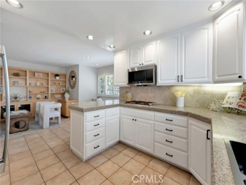 19372 Maidstone Lane, Huntington Beach, CA