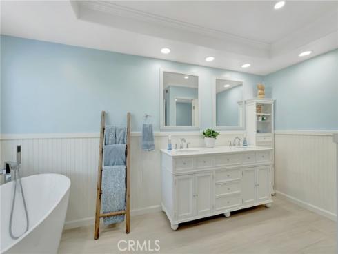 19372 Maidstone Lane, Huntington Beach, CA