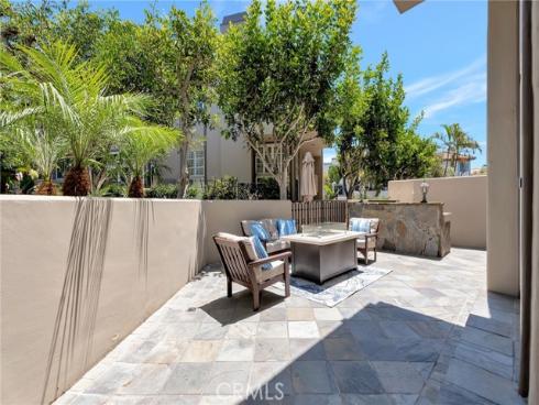 19372 Maidstone Lane, Huntington Beach, CA