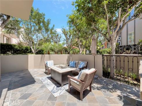 19372 Maidstone Lane, Huntington Beach, CA