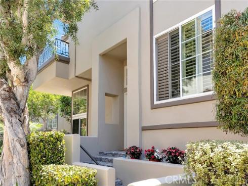 19372 Maidstone Lane, Huntington Beach, CA