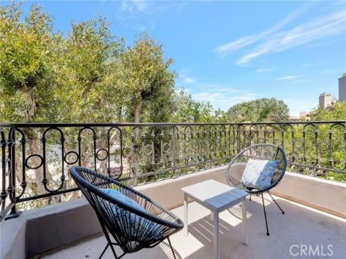 19372 Maidstone Lane, Huntington Beach, CA