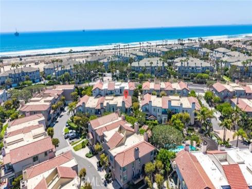19372 Maidstone Lane, Huntington Beach, CA