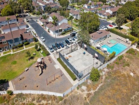 8215 Deerfield Drive, Huntington Beach, CA