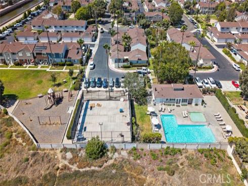 8215 Deerfield Drive, Huntington Beach, CA