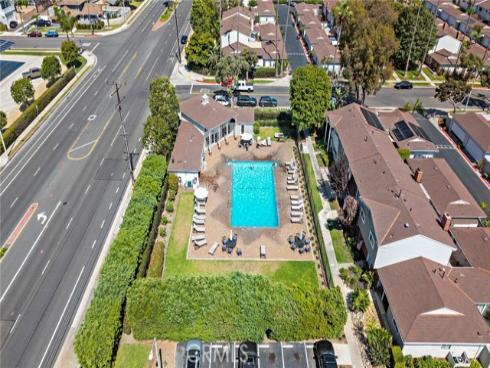 8215 Deerfield Drive, Huntington Beach, CA