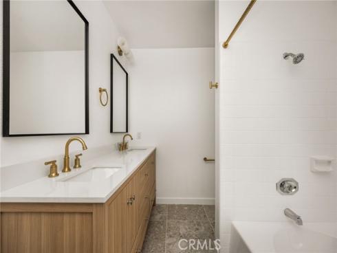 18571 Vallarta Drive , Huntington Beach, CA