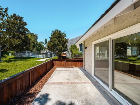 18571 Vallarta Drive , Huntington Beach, CA