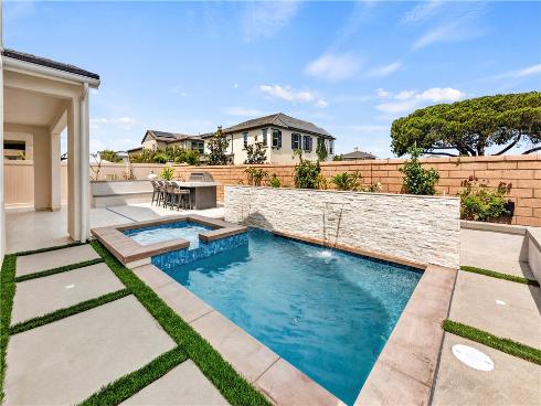 21212 Altair Lane, Huntington Beach, CA