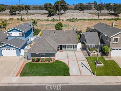 20712 Spindrift Lane, Huntington Beach, CA