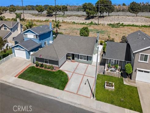 20712 Spindrift Lane, Huntington Beach, CA