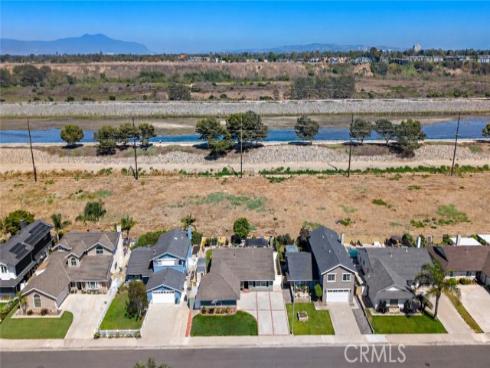 20712 Spindrift Lane, Huntington Beach, CA