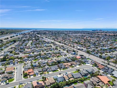 10091 Edye , Huntington Beach, CA