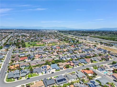 10091 Edye , Huntington Beach, CA