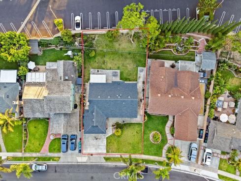 20431  Seven Seas   Lane, Huntington Beach, CA