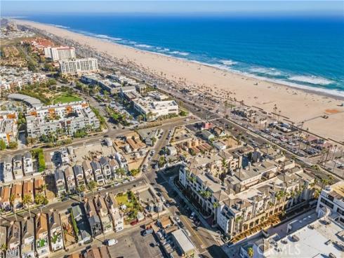 200 Pacific coast M50 Highway, Huntington Beach, CA