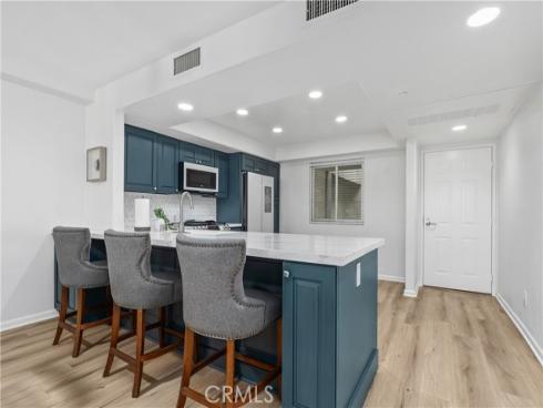200 Pacific coast M50 Highway, Huntington Beach, CA