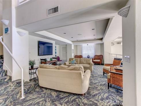 200 Pacific coast M50 Highway, Huntington Beach, CA