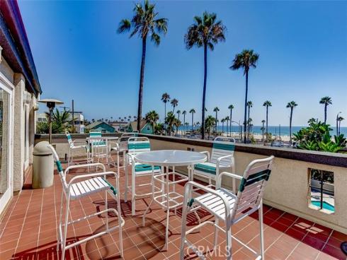200 Pacific coast M50 Highway, Huntington Beach, CA