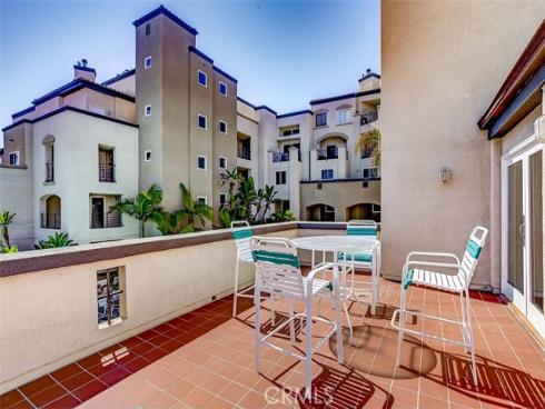 200 Pacific coast M50 Highway, Huntington Beach, CA