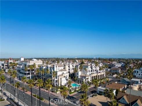 200 Pacific coast M50 Highway, Huntington Beach, CA