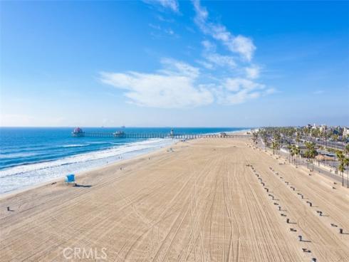 200 Pacific coast M50 Highway, Huntington Beach, CA