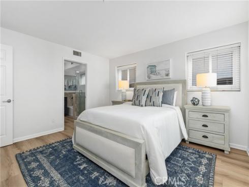 200 Pacific coast M50 Highway, Huntington Beach, CA