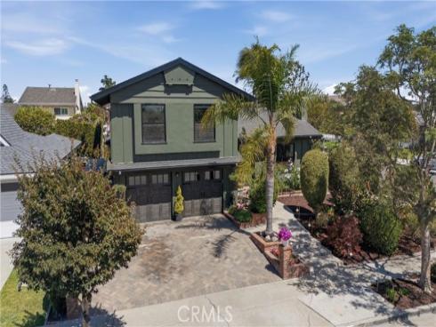 17432 Almelo Lane, Huntington Beach, CA