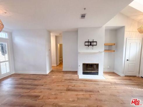 18743  Chapel   Lane, Huntington Beach, CA