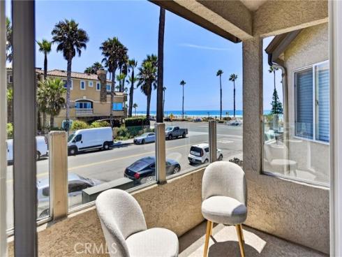 1400 Pacific Coast Hwy 103 , Huntington Beach, CA