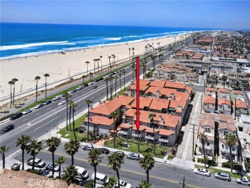 1400 Pacific Coast Hwy 103 , Huntington Beach, CA
