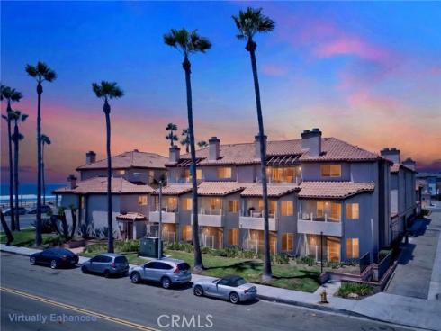 1400 Pacific Coast Hwy 103 , Huntington Beach, CA