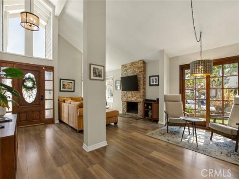 8381 Seaport Dr. , Huntington Beach, CA