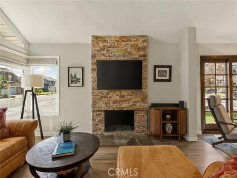 8381 Seaport Dr. , Huntington Beach, CA