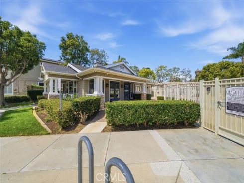 16836 Primrose Lane, Huntington Beach, CA