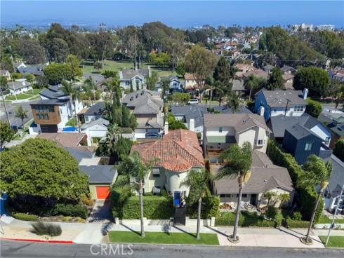736 14th , Huntington Beach, CA