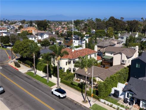 736 14th , Huntington Beach, CA