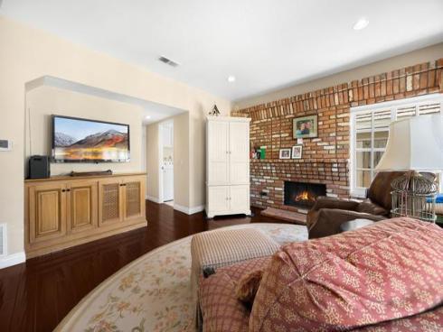 40 Brena , Irvine, CA
