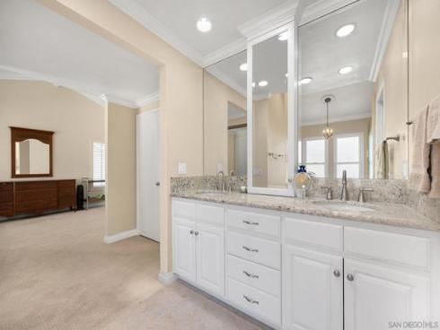 40 Brena , Irvine, CA