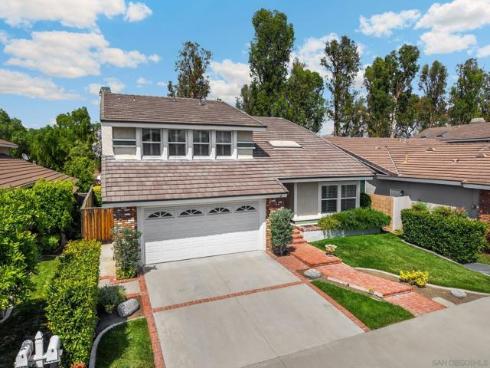 40 Brena , Irvine, CA