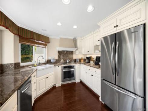 40 Brena , Irvine, CA