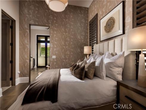 553 Peninsula , Irvine, CA